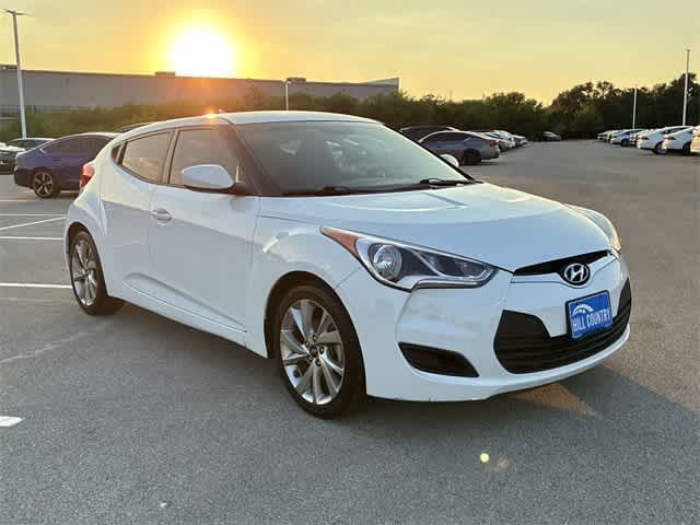 Thumbnail: 2016 Hyundai Veloster - 8