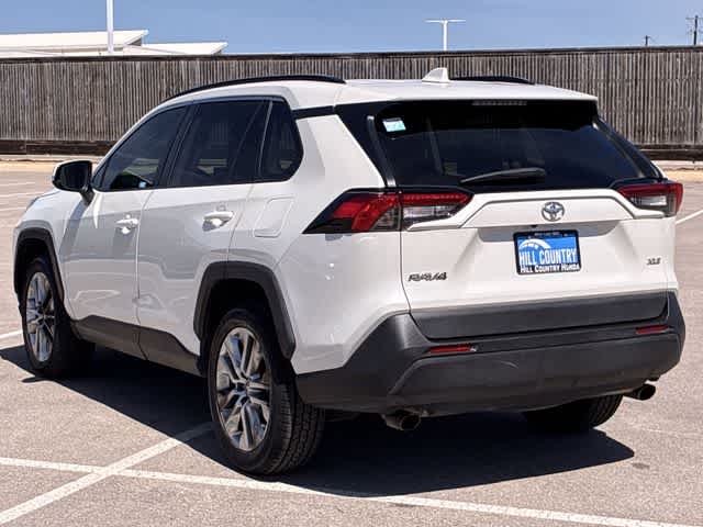 Thumbnail: 2021 Toyota RAV4 - 4