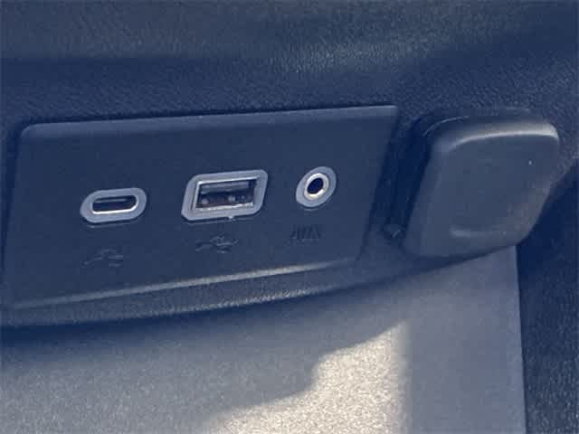 Thumbnail: 2024 Chevrolet Malibu - 32