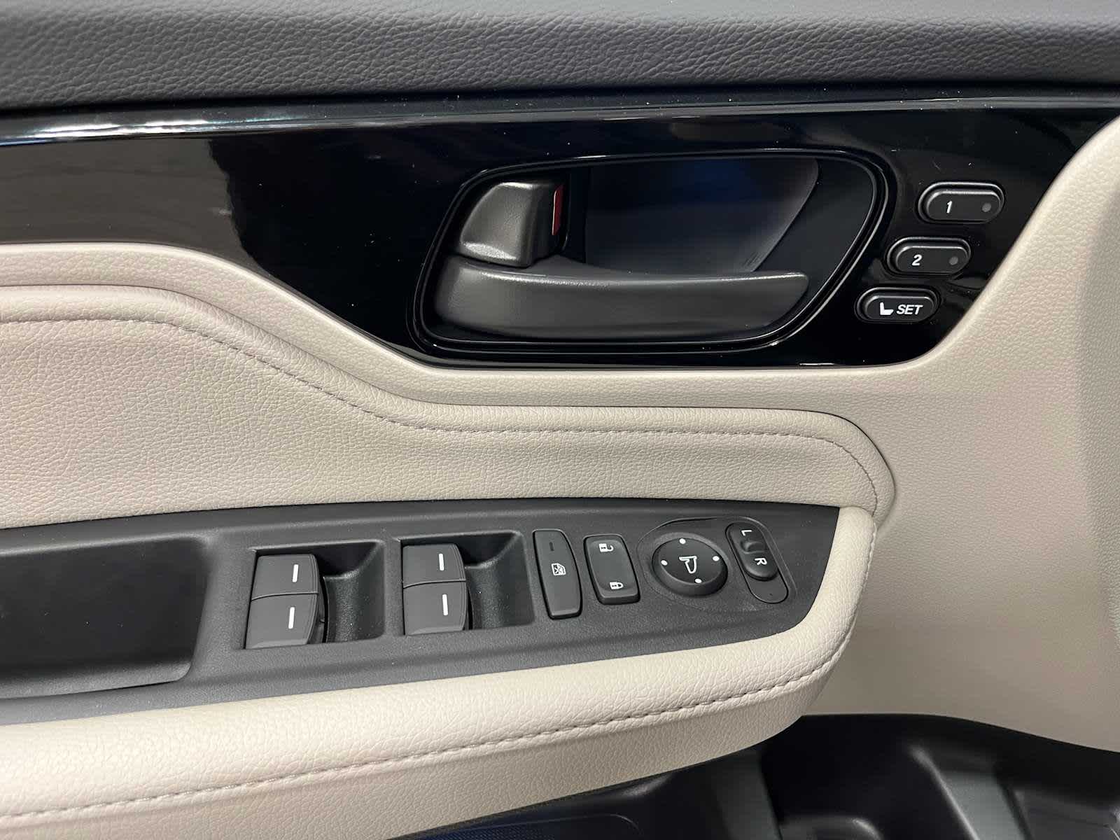 Thumbnail: 2026 Honda Odyssey - 15