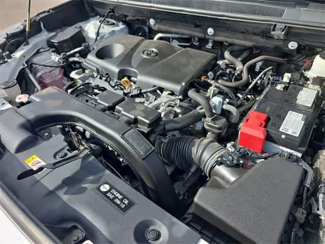 Thumbnail: 2021 Toyota RAV4 - 15