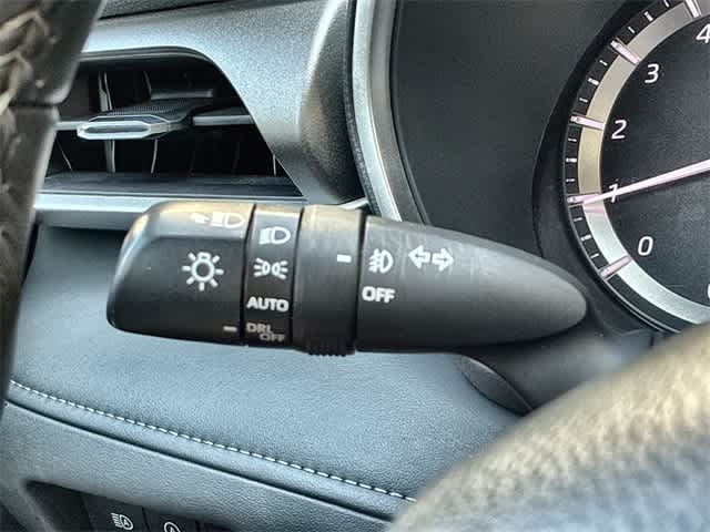 Thumbnail: 2023 Toyota Highlander - 29