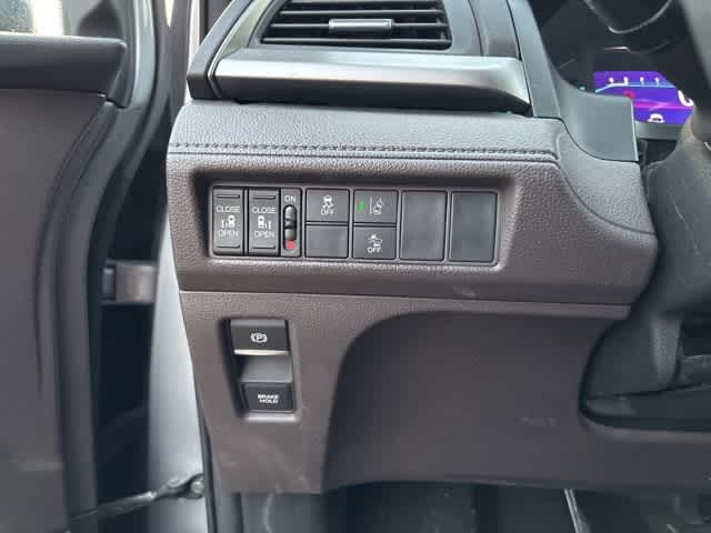 Thumbnail: 2019 Honda Odyssey - 10