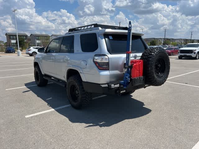 Thumbnail: 2014 Toyota 4Runner - 3