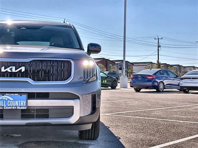 Thumbnail: 2023 Kia Telluride - 11