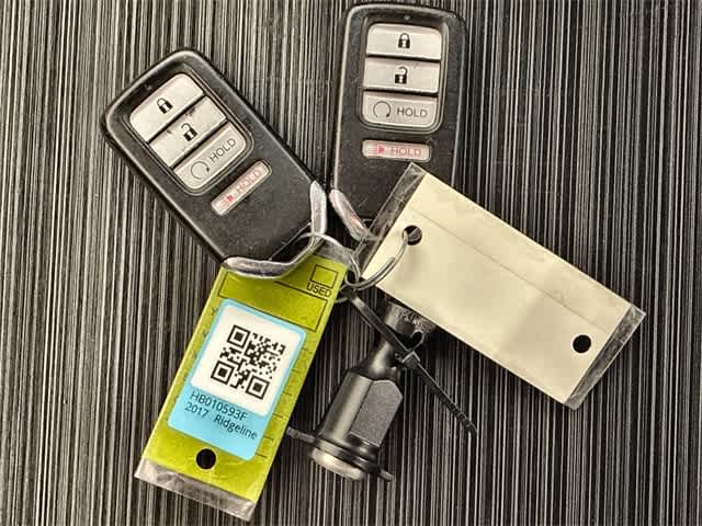 Thumbnail: 2017 Honda Ridgeline - 36