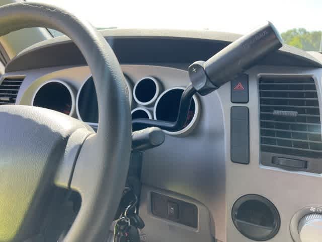 Thumbnail: 2011 Toyota Tundra - 14