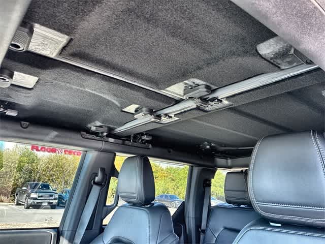 Thumbnail: 2025 Ford Bronco - 27