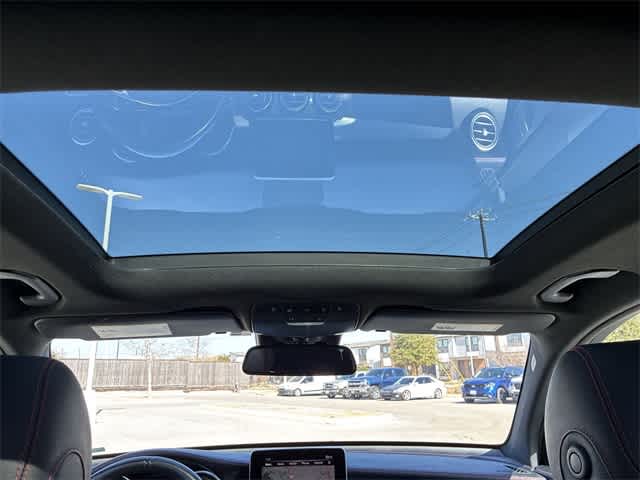 Thumbnail: 2019 Mercedes-Benz GLC - 23