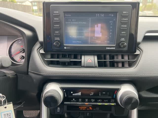 Thumbnail: 2021 Toyota RAV4 - 20