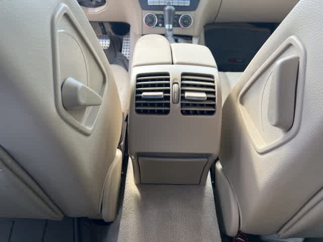 Thumbnail: 2014 Mercedes-Benz C-Class - 18