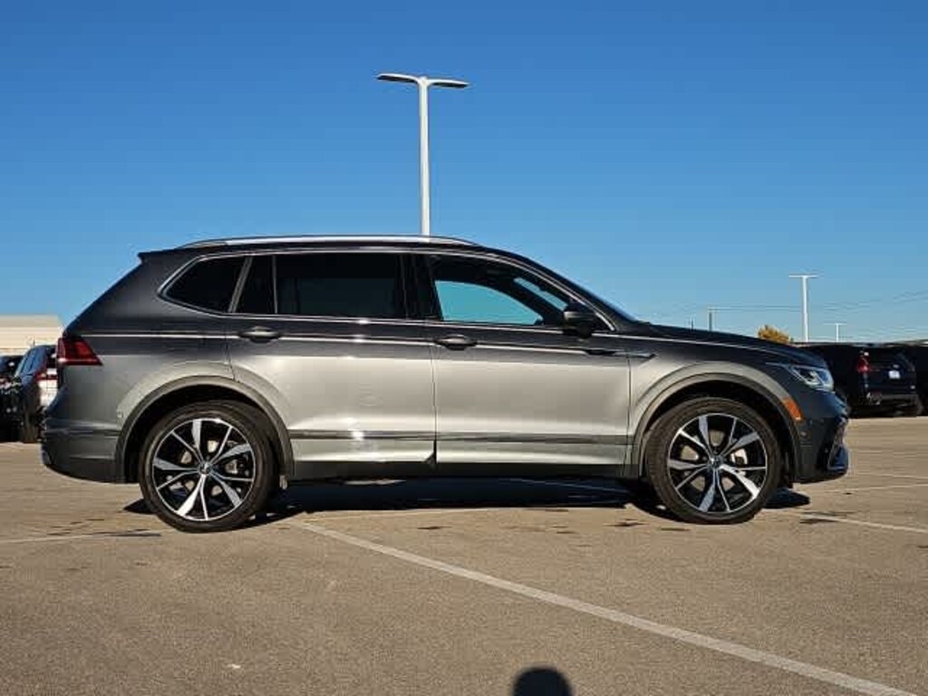 Used 2024 Volkswagen Tiguan 2.0T SEL R-Line SUV