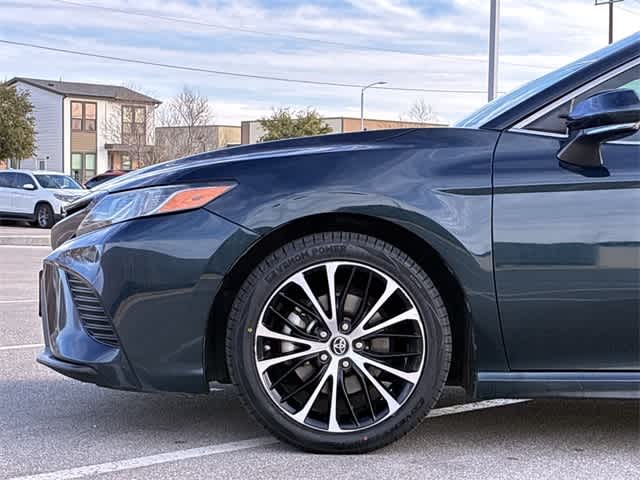 Thumbnail: 2019 Toyota Camry - 14