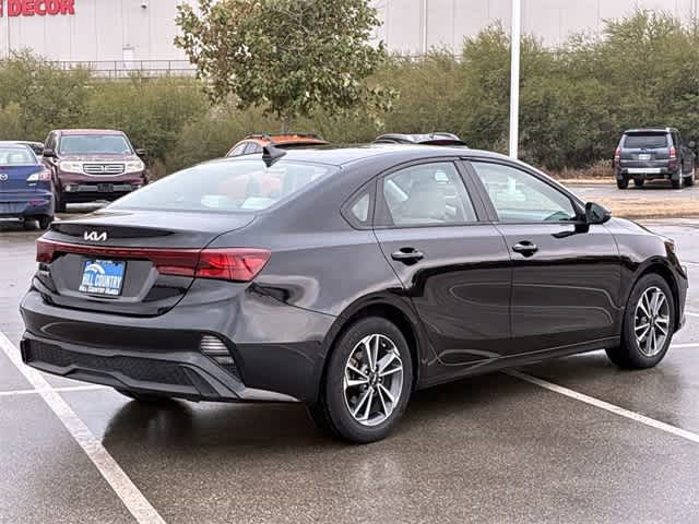 Thumbnail: 2023 Kia Forte - 6