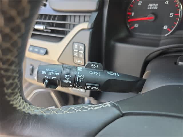 Thumbnail: 2015 GMC Yukon - 26
