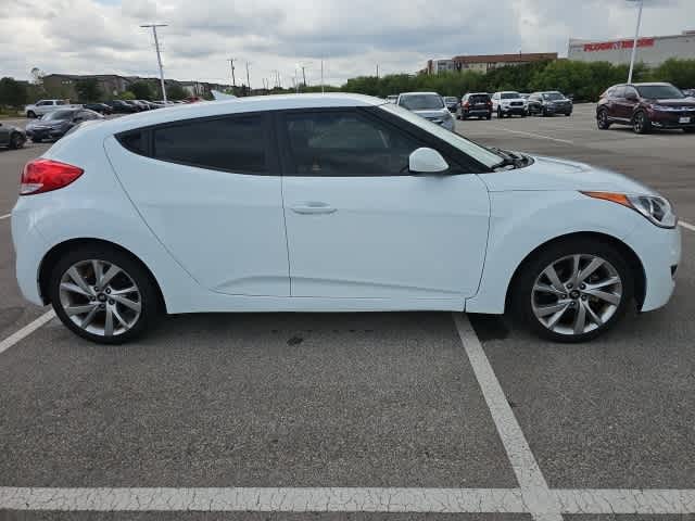 Thumbnail: 2016 Hyundai Veloster - 4