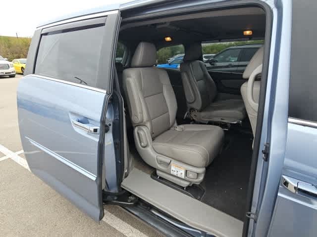 Thumbnail: 2013 Honda Odyssey - 19