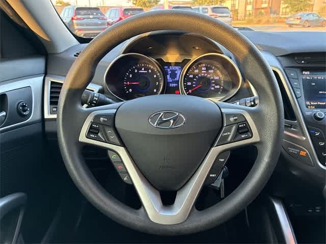 Thumbnail: 2016 Hyundai Veloster - 23