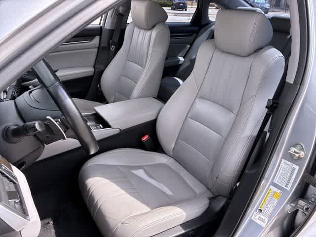 Thumbnail: 2019 Honda Accord - 17