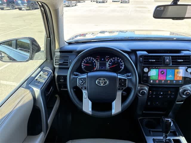 Thumbnail: 2015 Toyota 4Runner - 25