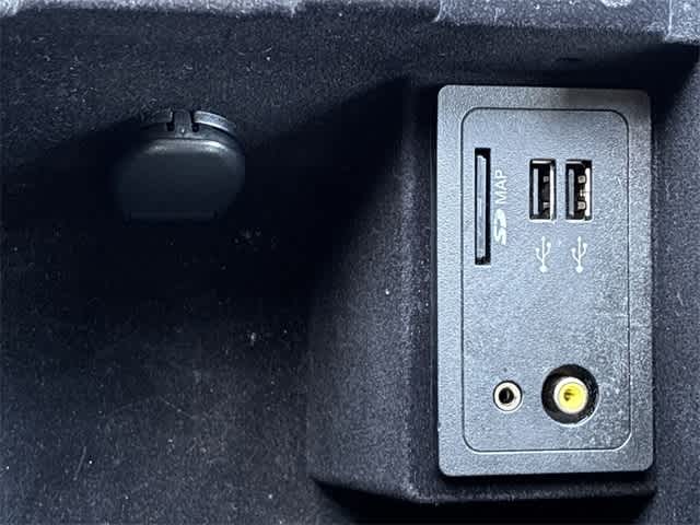 Thumbnail: 2016 INFINITI  - 34