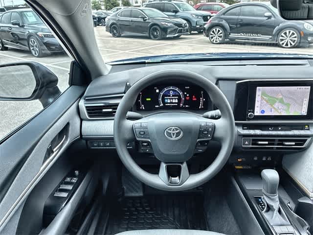 Thumbnail: 2025 Toyota Camry - 23
