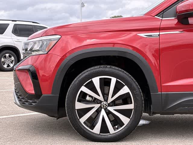 Thumbnail: 2022 Volkswagen Taos - 14