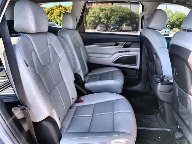 Thumbnail: 2023 Kia Telluride - 22