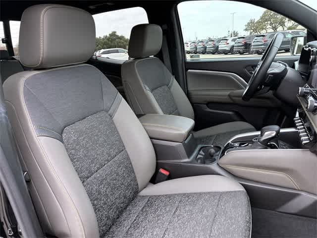 Thumbnail: 2024 Chevrolet Colorado - 22