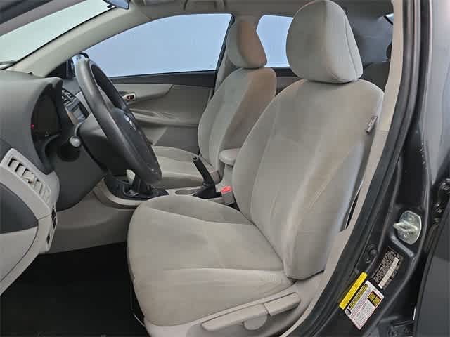 Thumbnail: 2011 Toyota Corolla - 16