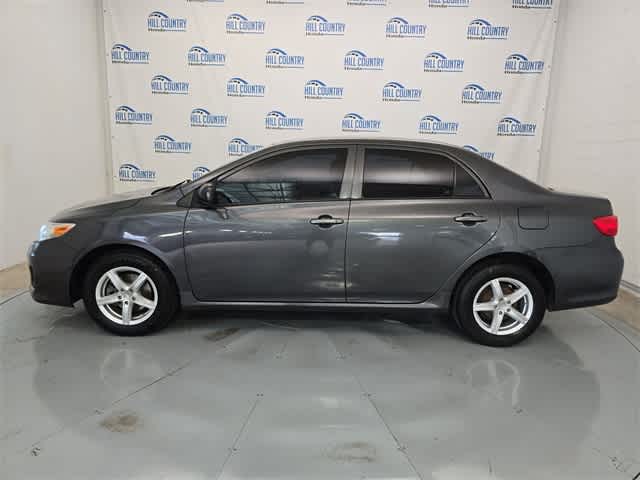 Thumbnail: 2011 Toyota Corolla - 3