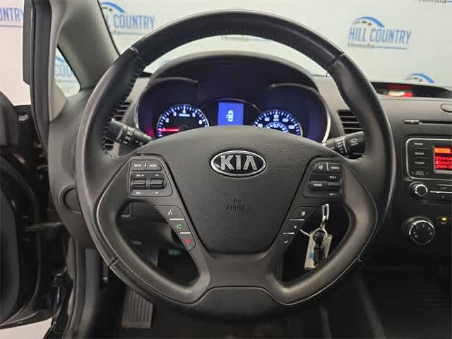 Thumbnail: 2015 Kia Forte - 23