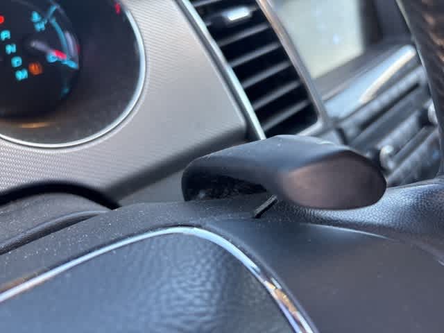 Thumbnail: 2010 Ford Taurus - 14