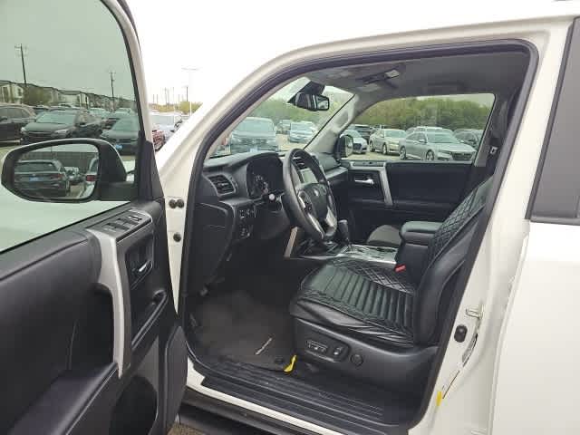 Thumbnail: 2023 Toyota 4Runner - 9