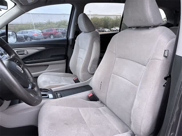 Thumbnail: 2019 Honda Pilot - 17