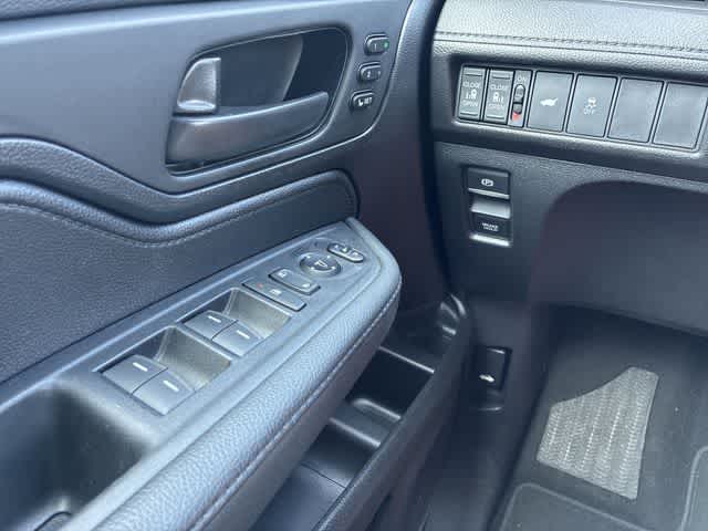 Thumbnail: 2025 Honda Odyssey - 40