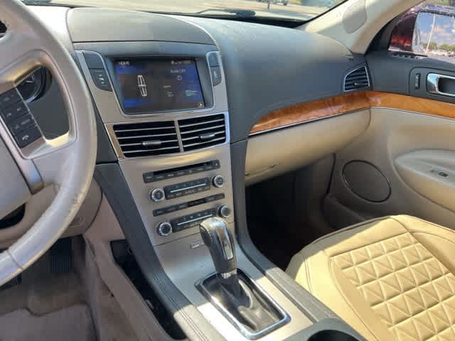 Thumbnail: 2012 Lincoln MKT - 17