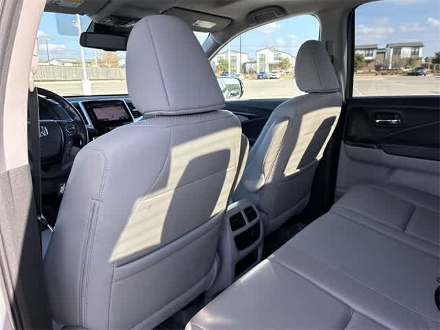 Thumbnail: 2019 Honda Ridgeline - 19