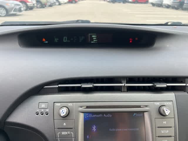 Thumbnail: 2015 Toyota Prius - 16
