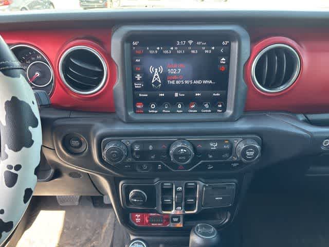 Thumbnail: 2019 Jeep Wrangler - 19