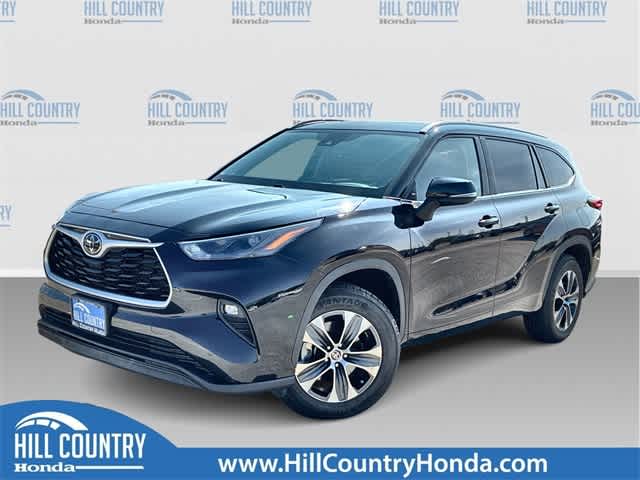 Thumbnail: 2023 Toyota Highlander - 1