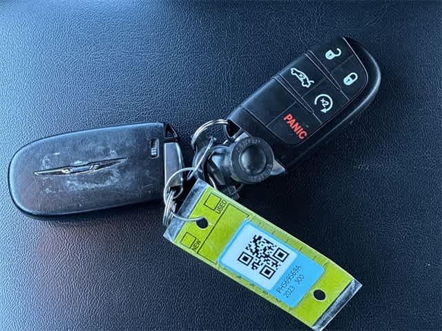 Thumbnail: 2023 Chrysler 300 - 38