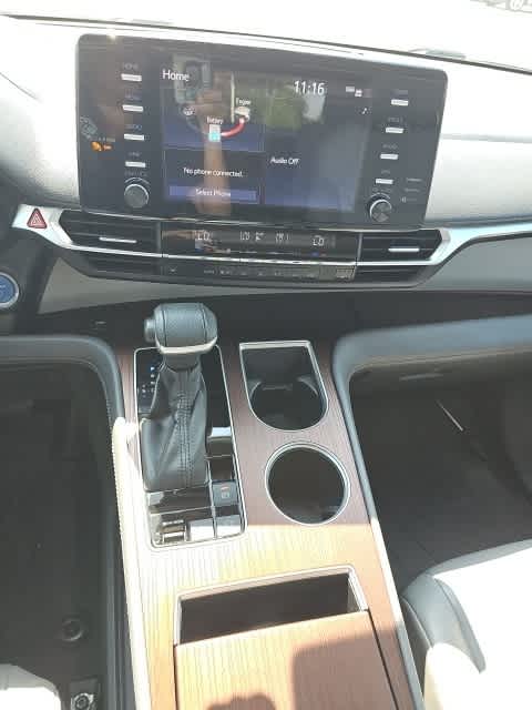 Thumbnail: 2022 Toyota Sienna - 14