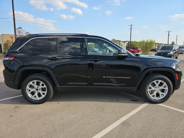 2023 Jeep Grand Cherokee Limited photo 4