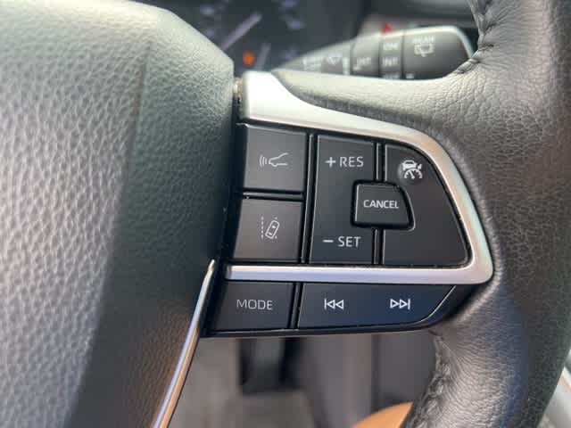 Thumbnail: 2021 Toyota Sienna - 12