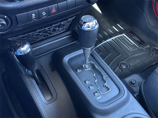 Thumbnail: 2015 Jeep Wrangler - 35