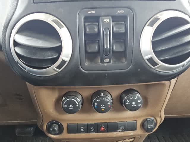 Thumbnail: 2011 Jeep Wrangler - 14