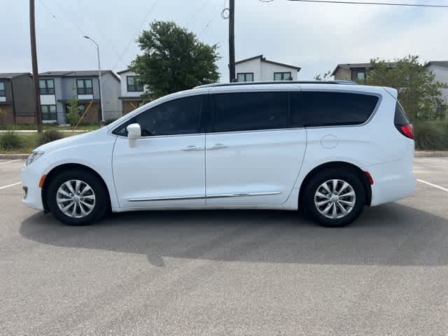 2018 Chrysler Pacifica Touring L 2