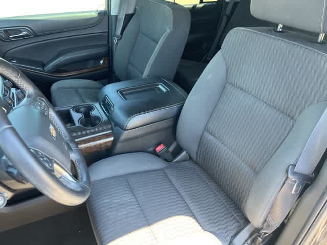 Thumbnail: 2016 Chevrolet Tahoe - 22