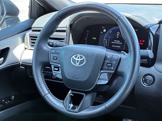 Thumbnail: 2025 Toyota Camry - 23